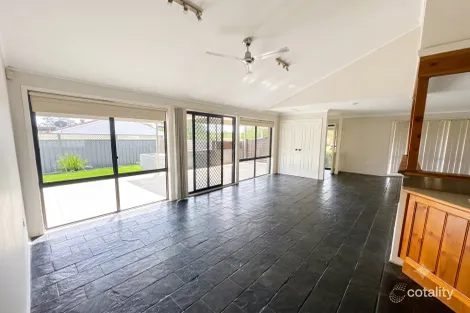 Property photo of 23 Tornado Crescent Cranebrook NSW 2749