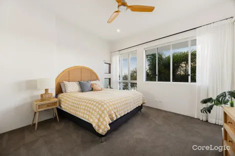 Property photo of 10 Cayman Place Parrearra QLD 4575
