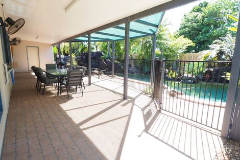 1 Blackbird Cl, Bentley Park, QLD 4869