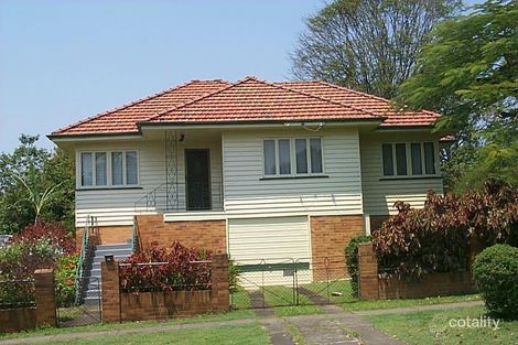 Property photo of 80 Englefield Road Oxley QLD 4075