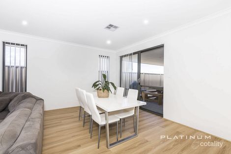 Property photo of 11 Broadgate Boulevard Yanchep WA 6035