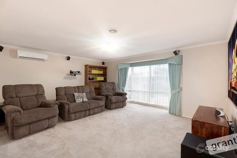 Property photo of 6 Barber Court Berwick VIC 3806