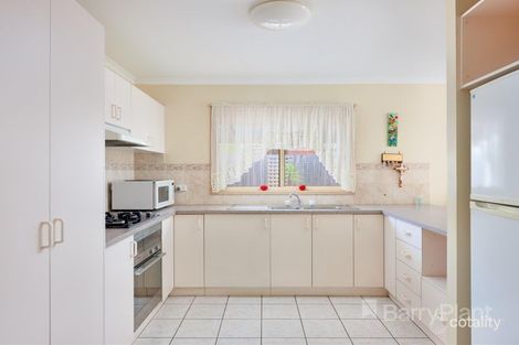 10 Sylvan Ave, Keysborough, VIC 3173