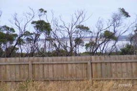 13 Edwards Point Rd, St Leonards, VIC 3223