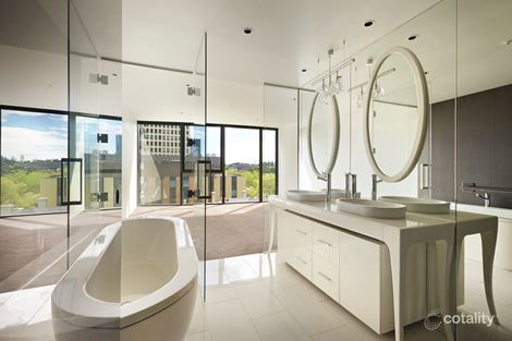Property photo of 705/454 St Kilda Road Melbourne VIC 3004
