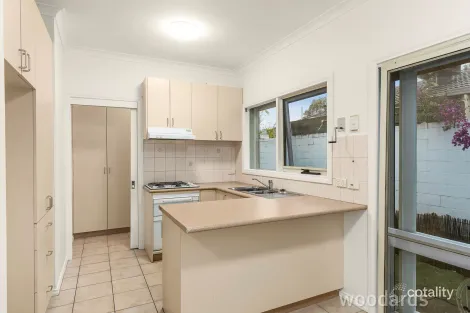 Property photo of 2/75 Manningham Road Bulleen VIC 3105