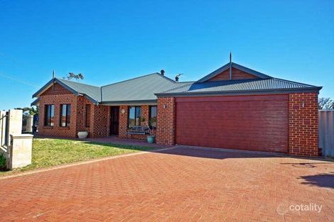 8 Hurley Way, Hillarys, WA 6025