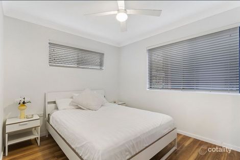 Property photo of 2/43 Karbunya Street Mermaid Waters QLD 4218