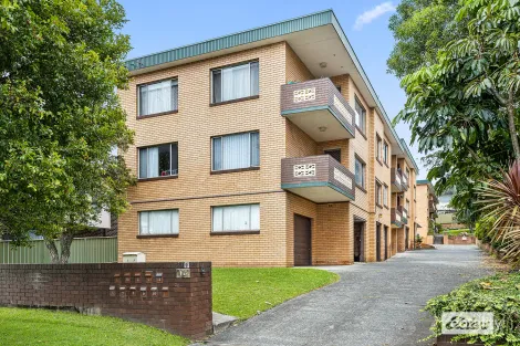 5/10 Myrtle St, Coniston, NSW 2500