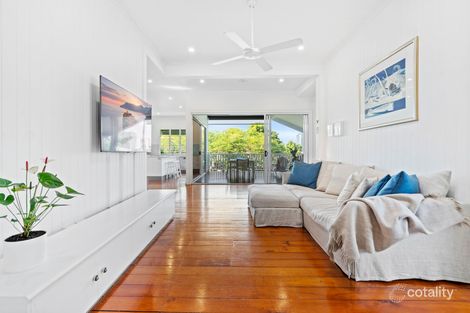 Property photo of 20 Fifth Avenue Coorparoo QLD 4151