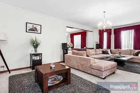 Property photo of 11 Browning Crescent Avondale Heights VIC 3034