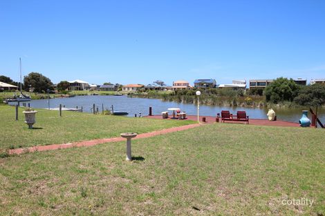 Property photo of 27 Prince Alfred Parade Hindmarsh Island SA 5214