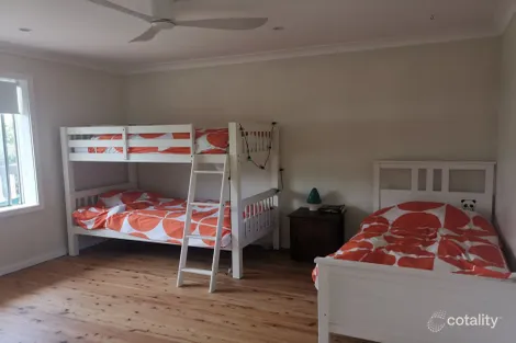 Property photo of 19 Yarroma Avenue Swanhaven NSW 2540