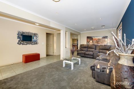 Property photo of 34 Domain Way Taylors Hill VIC 3037