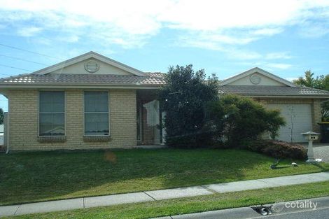 Property photo of 71 Springvale Circuit Cameron Park NSW 2285