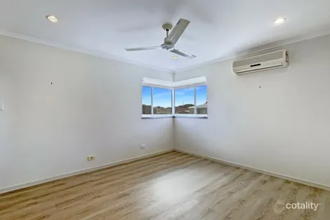 Property photo of 2/33 Hall Avenue Bongaree QLD 4507