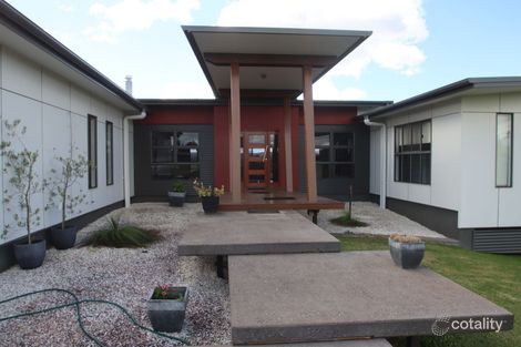 4 Station Pl, Tenterfield, NSW 2372