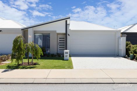 Property photo of 27 Aquinnah Way Wellard WA 6170