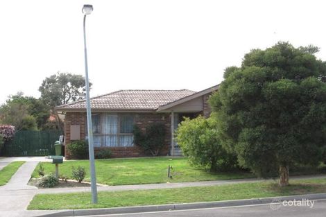 4 Pembroke Ct, Berwick, VIC 3806