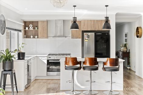 Property photo of 14 Hollyhoke Drive Maddingley VIC 3340