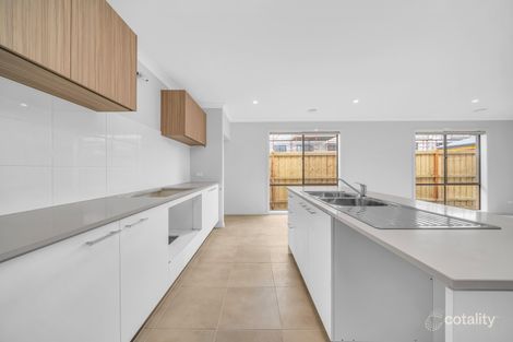 Property photo of 5 Fullback Road Clyde VIC 3978