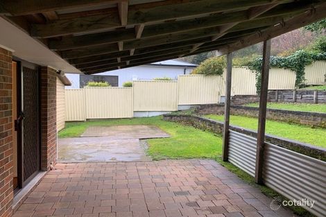 Property photo of 25 Taylor Avenue Wentworth Falls NSW 2782