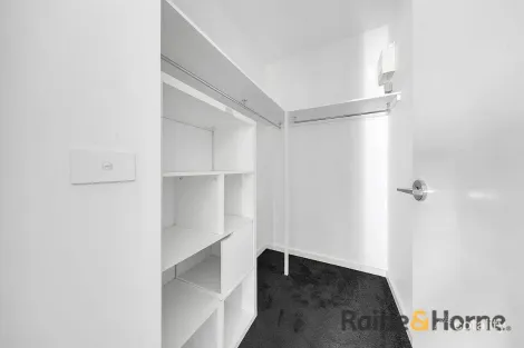 Property photo of 4/6 McComas Street Reservoir VIC 3073