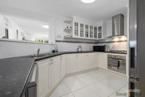 Property photo of 5 Benaud Place Pottsville NSW 2489