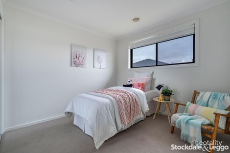 Property photo of 22 Lavinia Street Greenvale VIC 3059