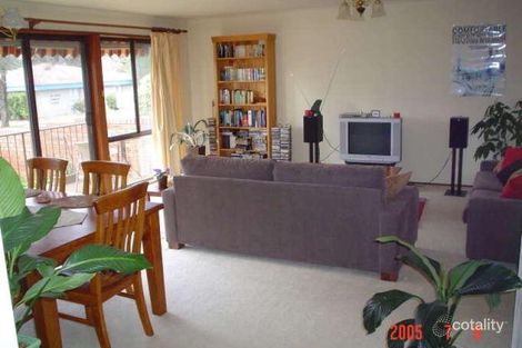 Property photo of 10 Govett Place Holder ACT 2611