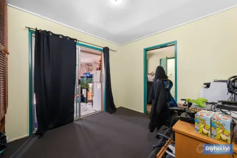 Property photo of 32 Richmond Drive Wilsonton QLD 4350
