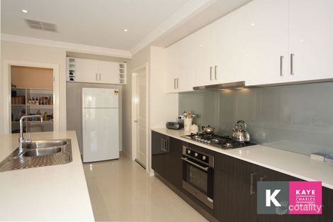 Property photo of 56 Grandvue Boulevard Pakenham VIC 3810