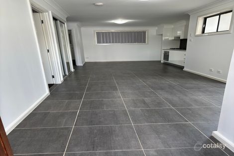 Property photo of 18 Savery Road Carnes Hill NSW 2171