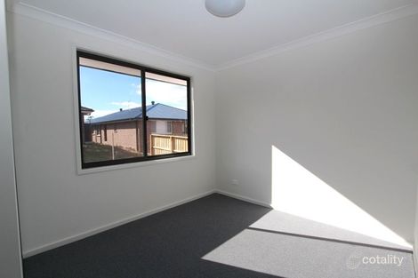 Property photo of 28 Darraby Drive Moss Vale NSW 2577