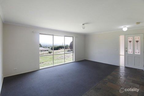 Property photo of 4 Wyralla Crescent Gisborne VIC 3437