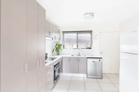 Property photo of 1/20 Winston Drive Bongaree QLD 4507