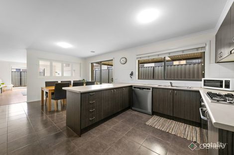 Property photo of 23 Obrien Parade Pakenham VIC 3810