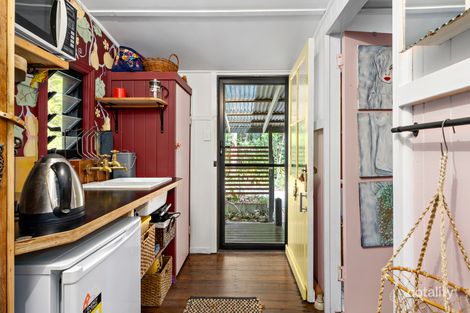 Property photo of 10 Andersen Road Mooloolah Valley QLD 4553