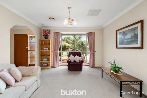 Property photo of 9 Tatyoon Close Aspendale Gardens VIC 3195