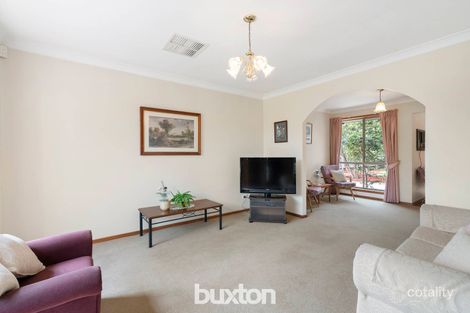 Property photo of 9 Tatyoon Close Aspendale Gardens VIC 3195