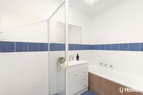Property photo of 70 Hugh McKay Crescent Dunlop ACT 2615