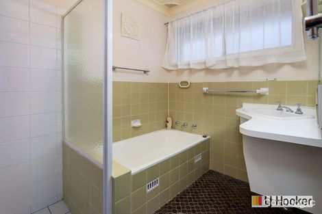 Property photo of 28 Leabons Lane Seven Hills NSW 2147