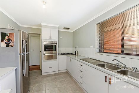 Property photo of 49 Shakespeare Drive Delahey VIC 3037