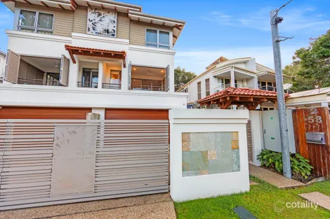 2/58 TEEMANGUM ST, CURRUMBIN, QLD 4223