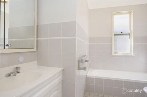 Property photo of 10 Roslyn Street Springfield NSW 2250