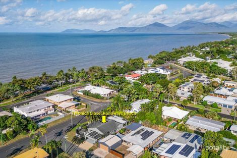 Property photo of 1 Monica Close Holloways Beach QLD 4878