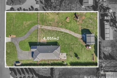 8 Grace Ct, Drouin, VIC 3818