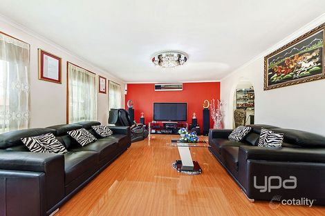 Property photo of 20 Unicorn Way Kings Park VIC 3021