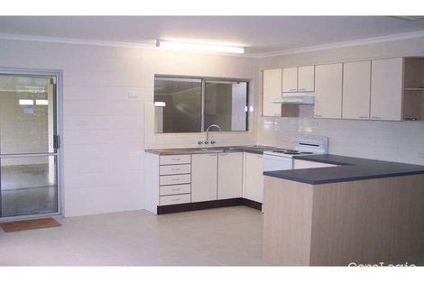 Property photo of 13 Satinay Close Manoora QLD 4870
