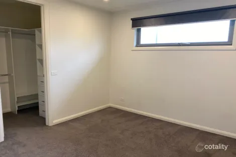 Property photo of 3/23 Ivanhoe Grove Malvern East VIC 3145